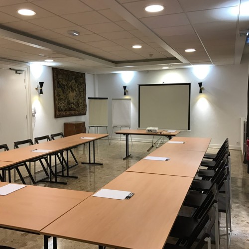 Salle de r&eacute;union et s&eacute;minaires